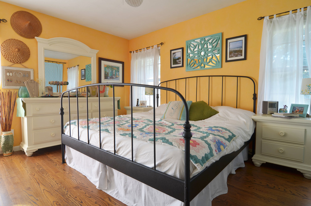 Bedroom - coastal bedroom idea in Dallas with yellow walls