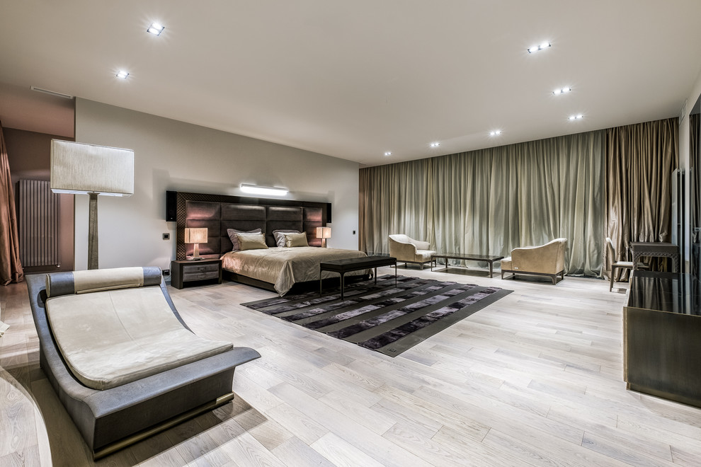 Просторный загородный дом в современном стиле