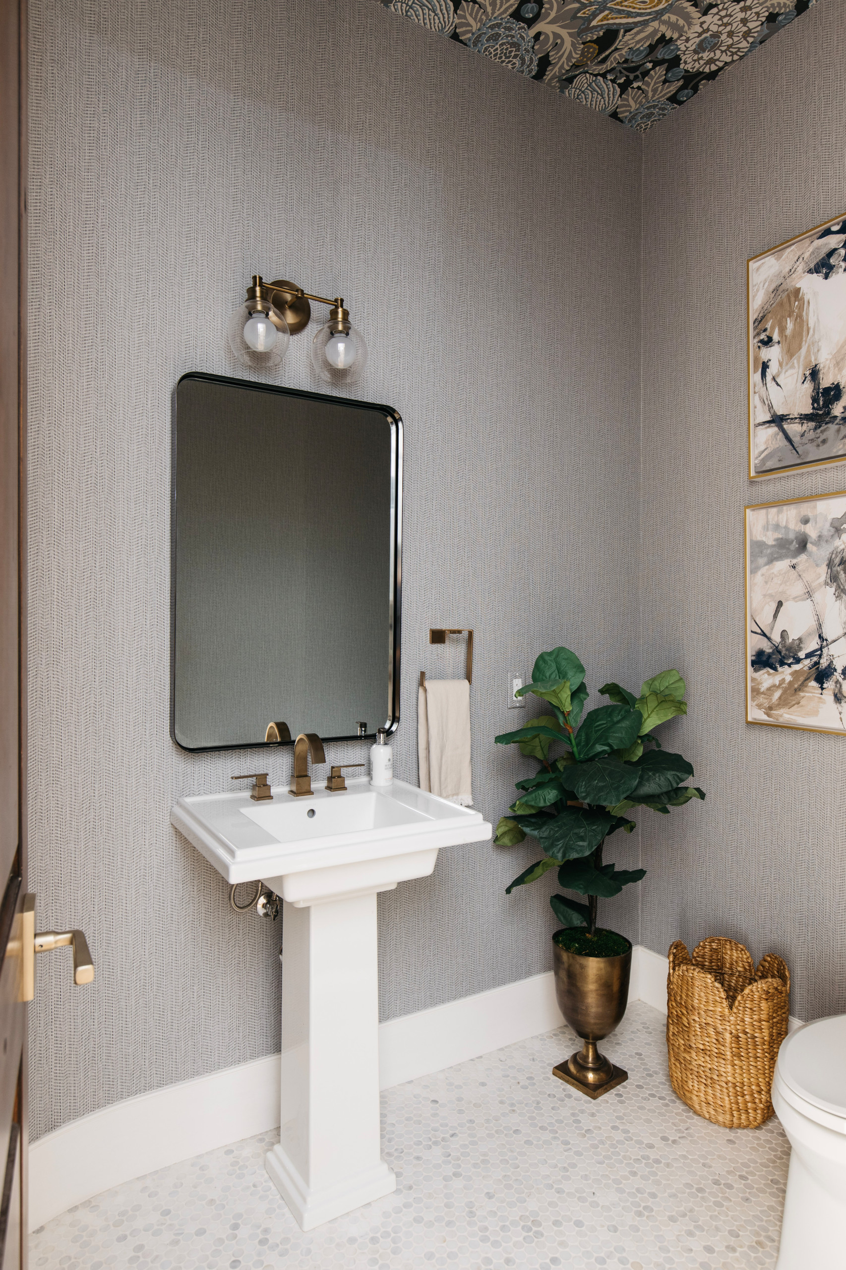 75 Gray Wallpaper Powder Room Ideas You'll Love - May, 2023 | Houzz