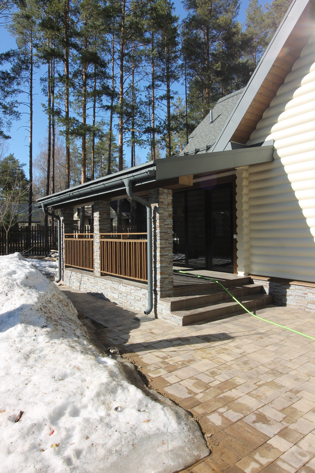 Срубовой коттедж в Рощино