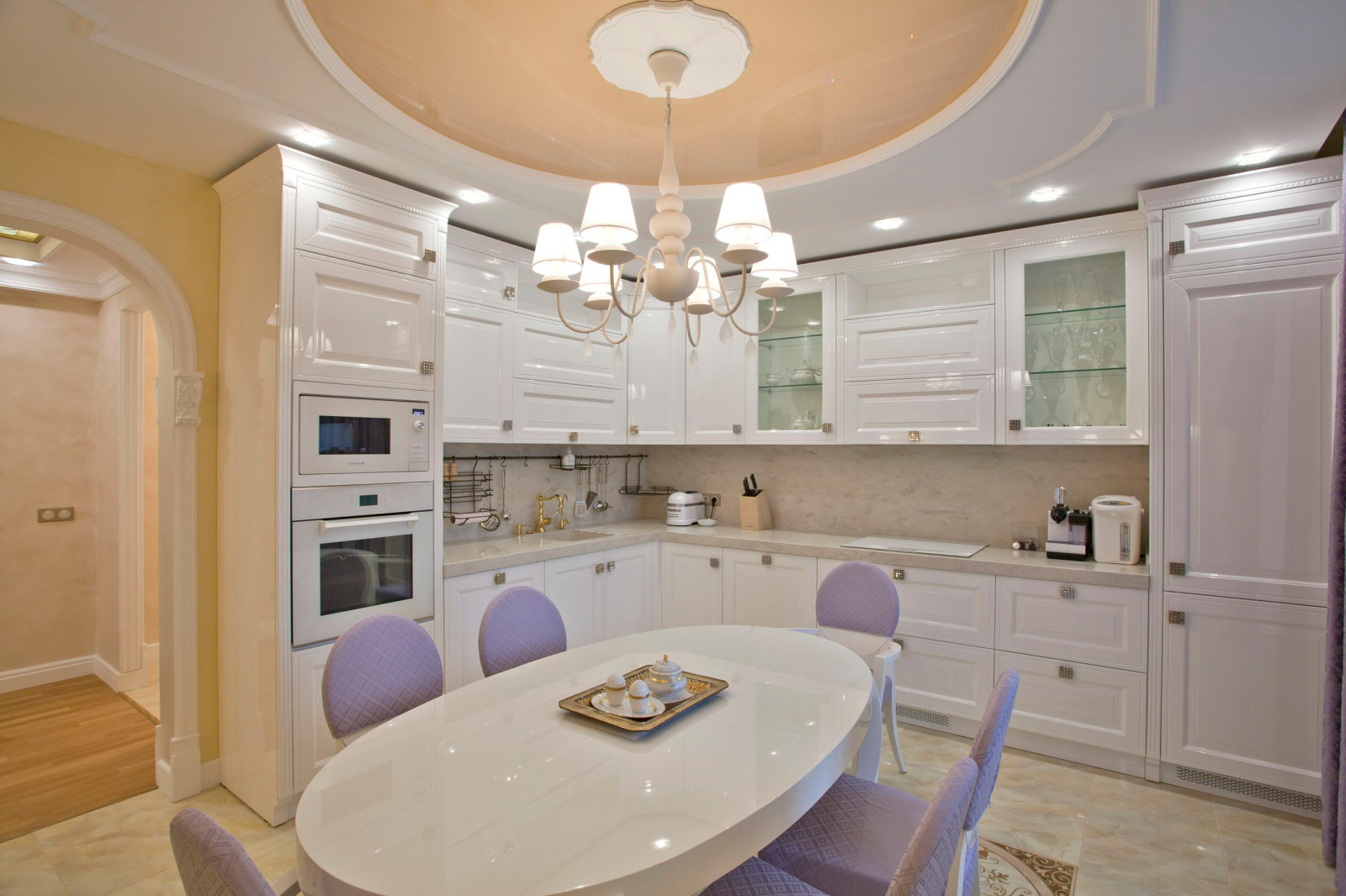 Квартира в классическом стиле. Романтичное настроение.