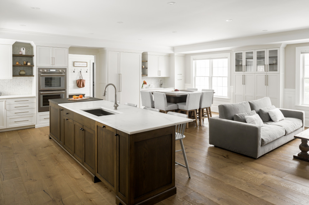 Example of a transitional home design design in Boston