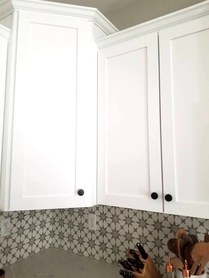Transitional kitchen photo in Phoenix