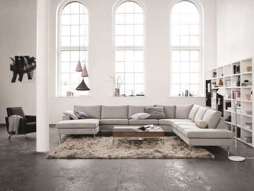 Indretning: Den grå sofa får nyt liv med disse ideer.