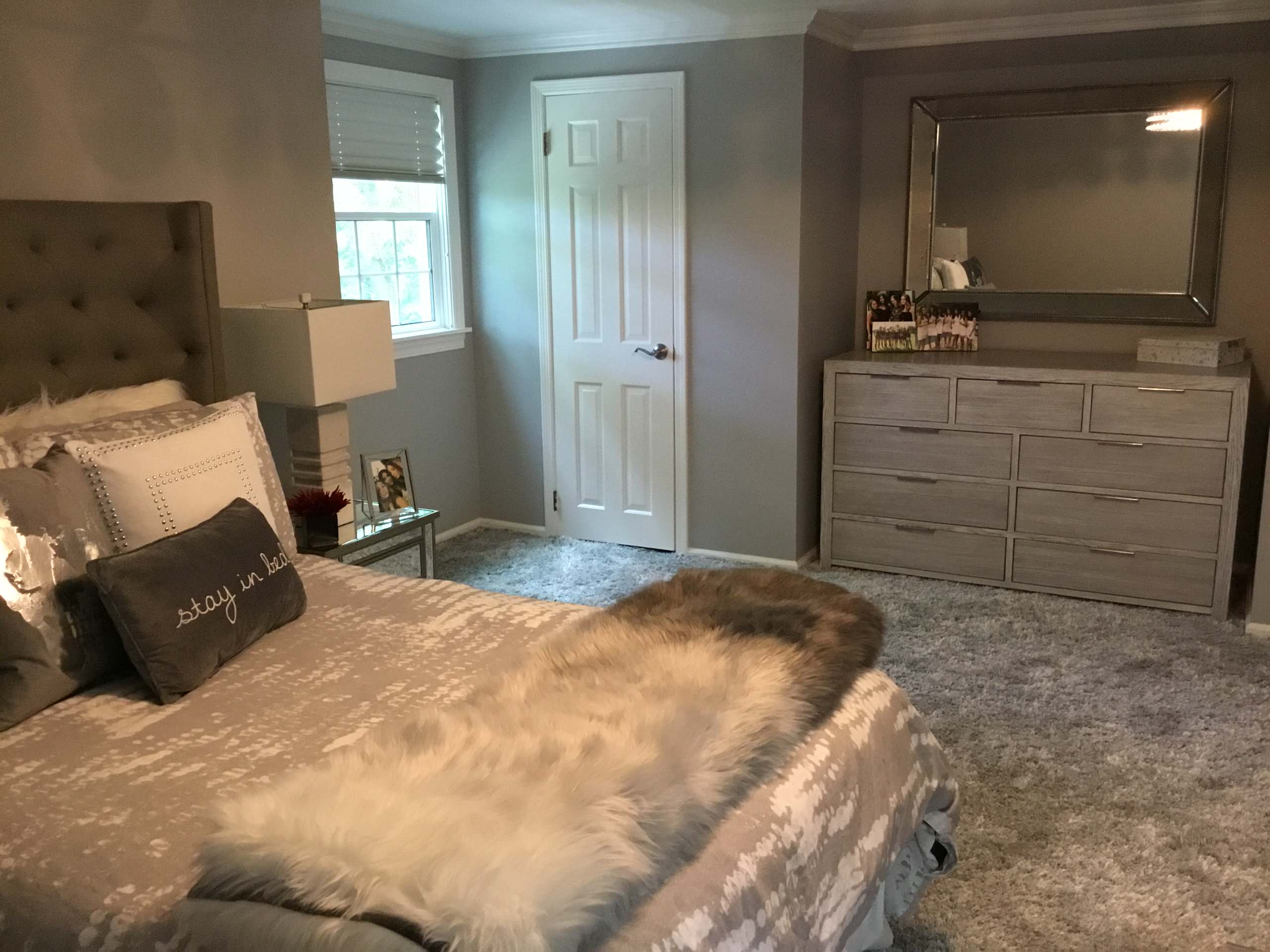 Teen Girls Modern Bedroom