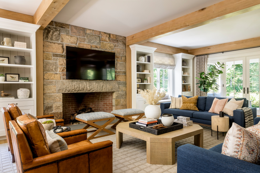 Transitional family room in New York.