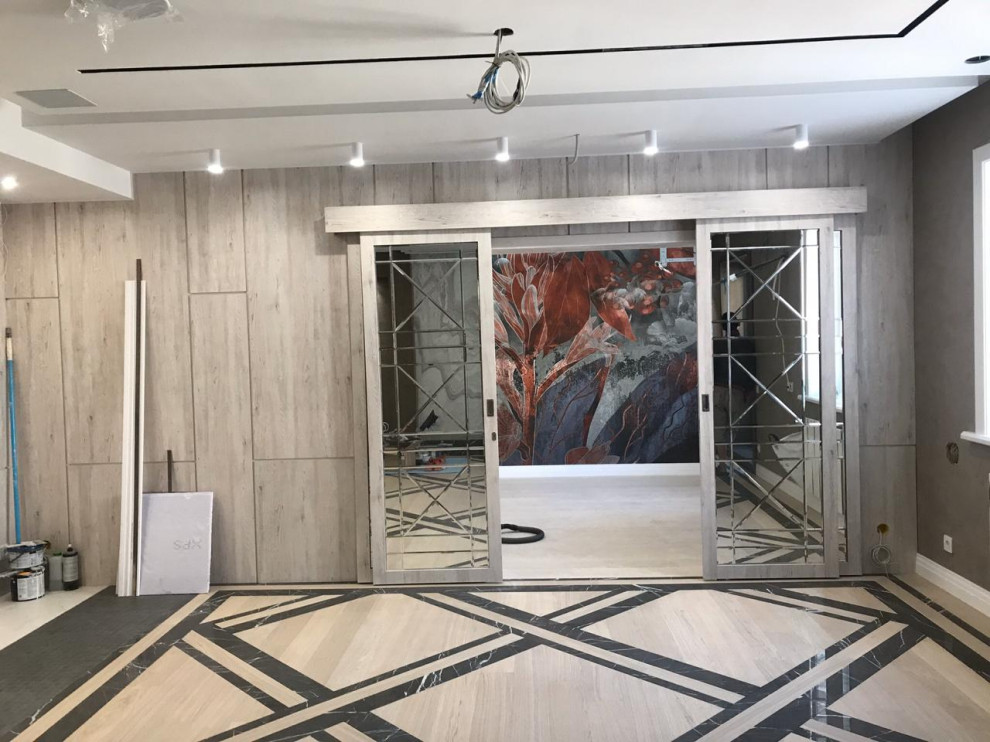 Модульный паркет со вставками из мрамора