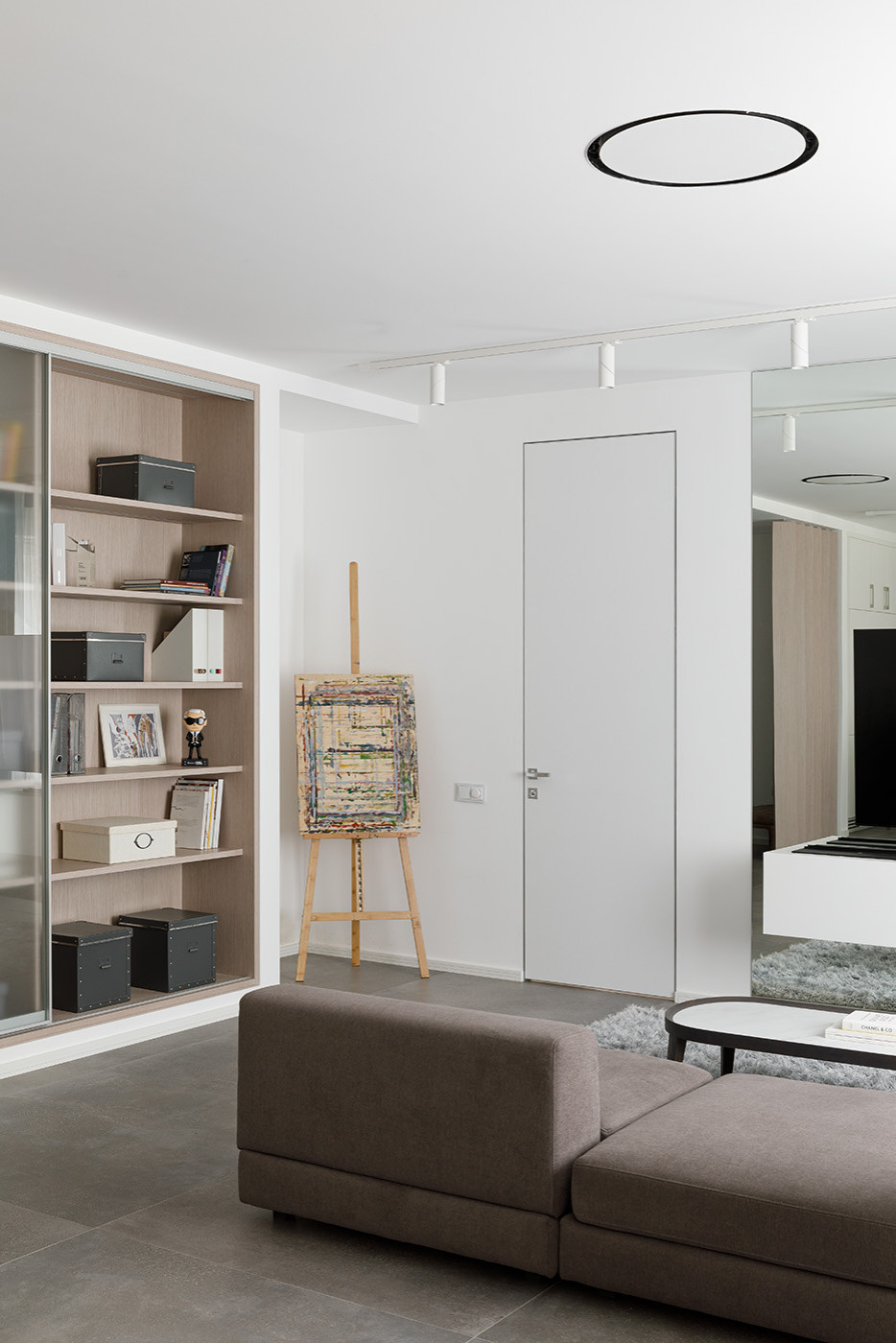 Квартира для студентки, ЖК Смольный