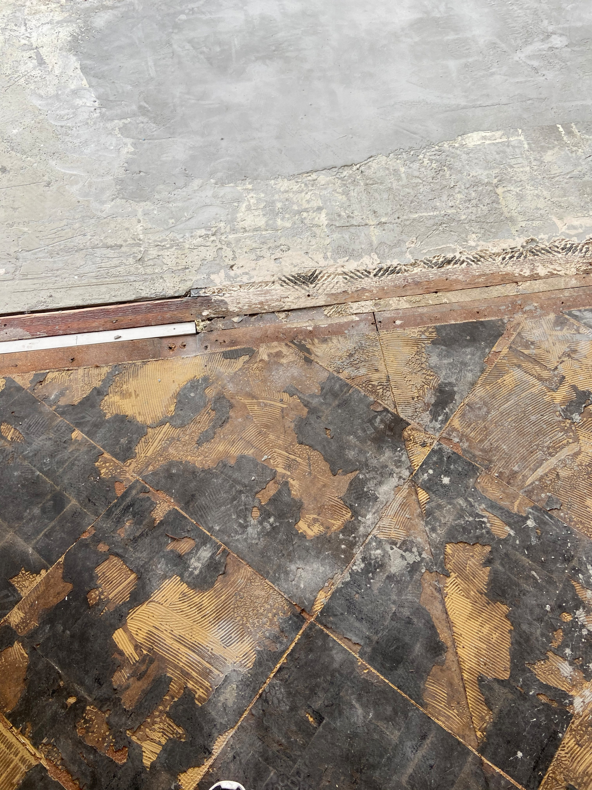 RENOVATE FOR BEST SALE $$$