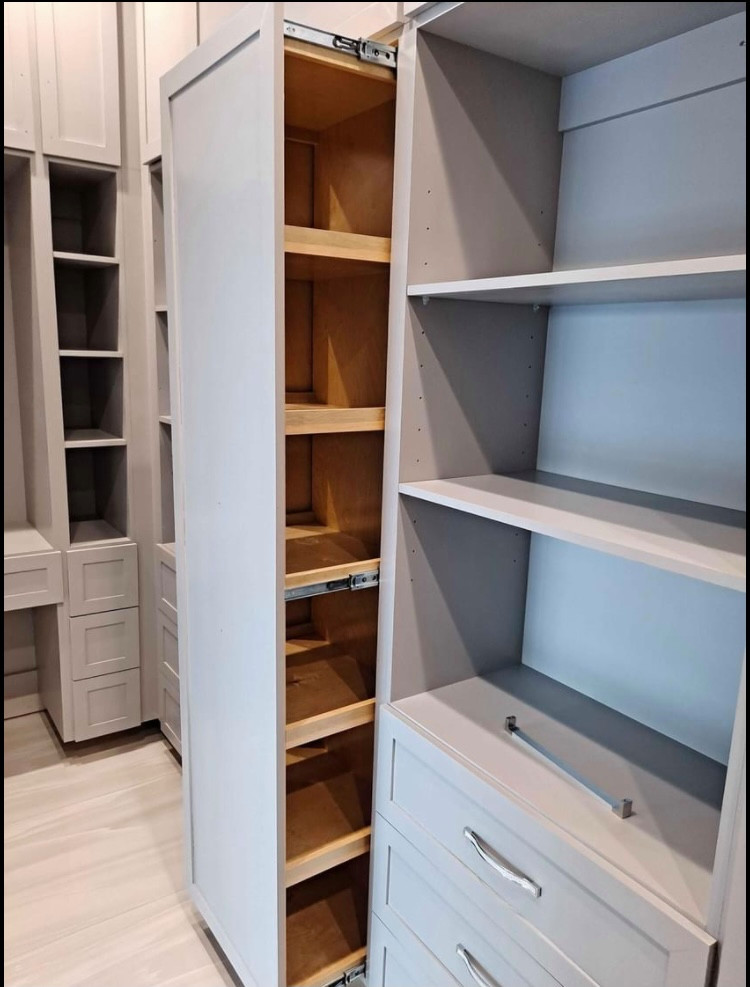 Custom Walk-in Closet