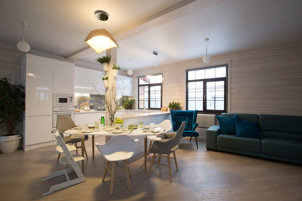 ДОМ В ПОСЕЛКЕ УШАКОВО