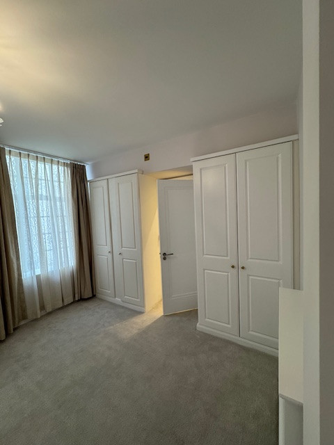 Full refurbishment works of high-end flat (x5 Bedrooms)at high street kensignton