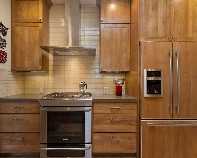 Transitional Kitchens nyklassisk-koekken