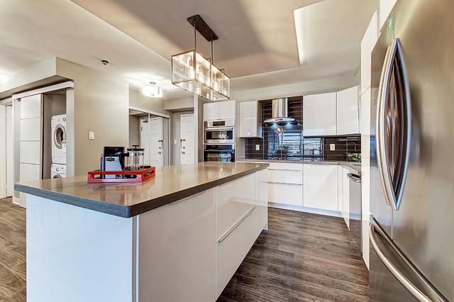 Maple Crossing contemporaneo-cocina