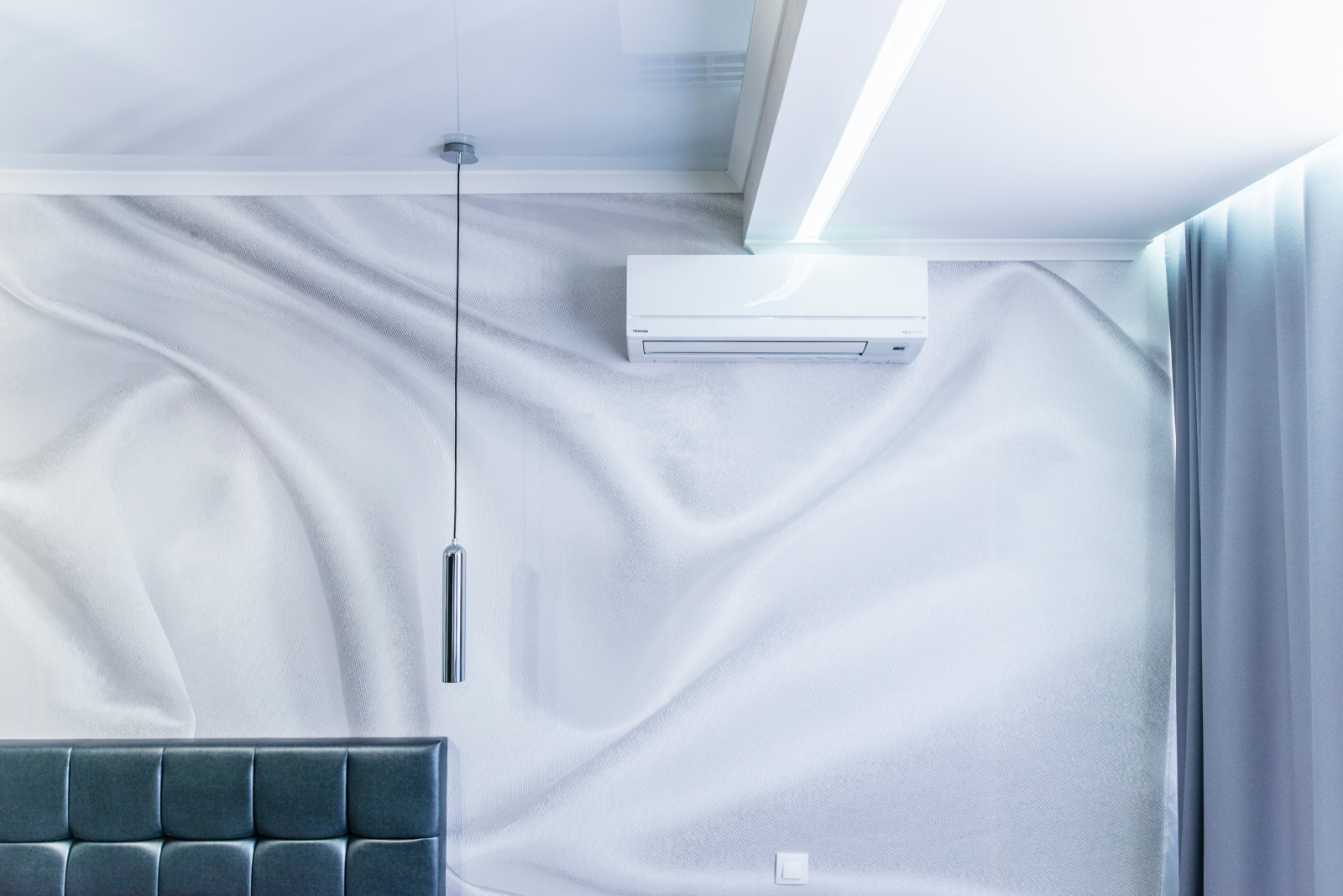 Фотообои в спальне хозяев