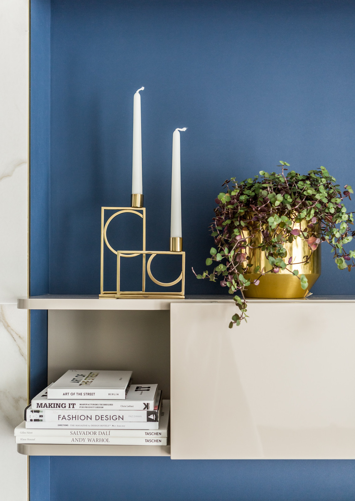 Golden Line Apartment