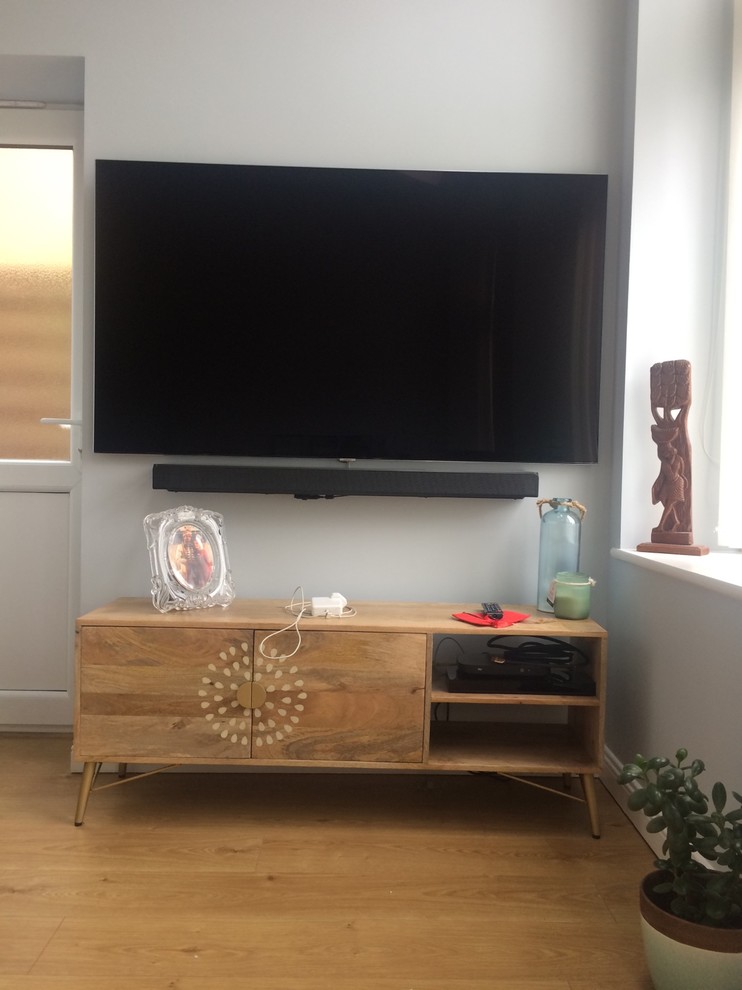 is this tv stand width appropriate? | Houzz UK