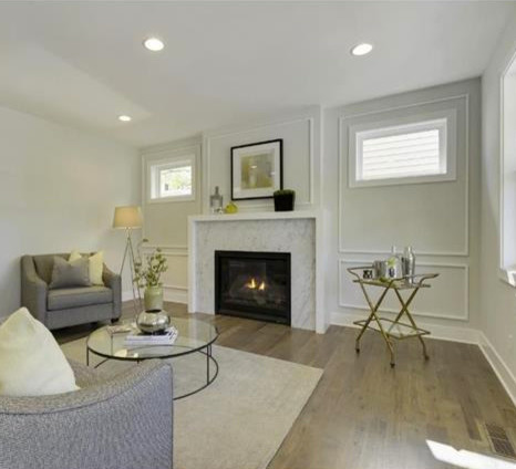 Example of a transitional home design design in Minneapolis