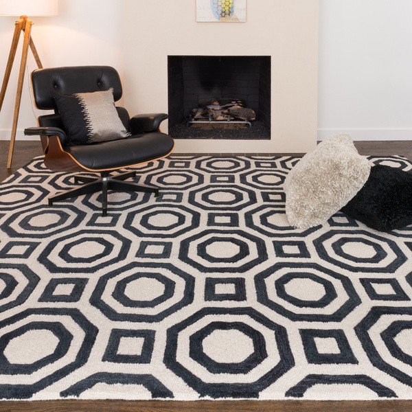 Pile height for a dining room rug?