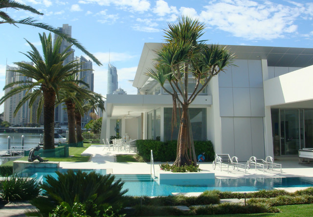 Stanhill modern-pools