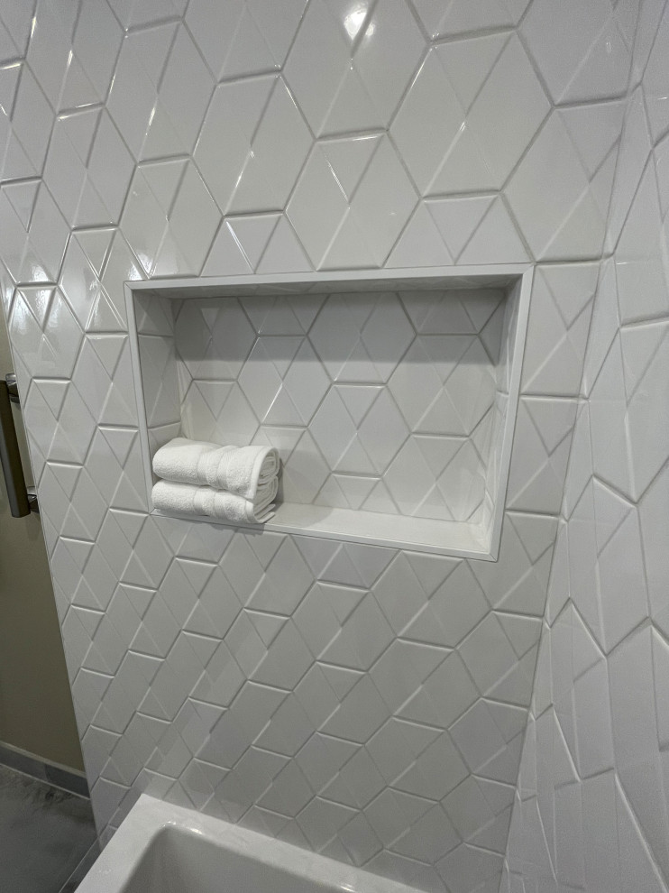 Exquisite NW PDX Condo Primary Bath
