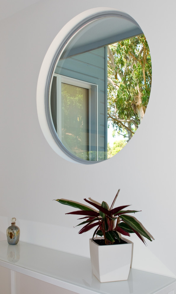 Contemporary hallway in Sydney.