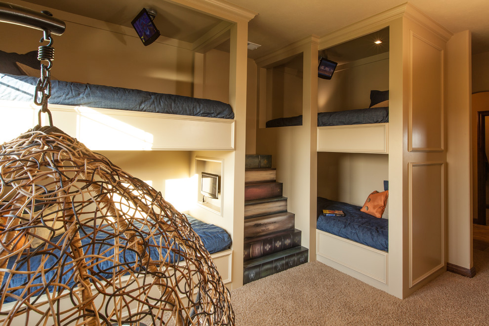 This is an example of a traditional kids' room in Omaha.
