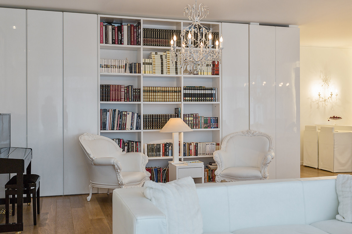 Проект в белом