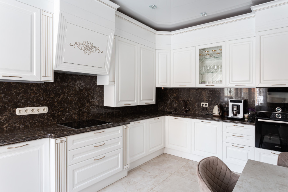 Угловая классическая кухня в КП Загорянка парк