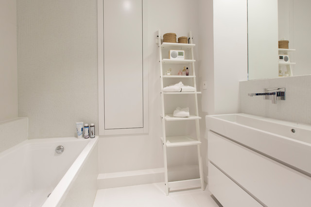 Acacias contemporary-badrum