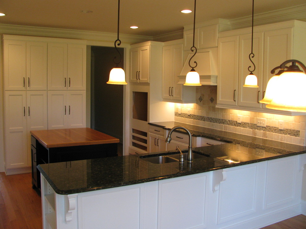Inspiration for a transitional kitchen remodel in Raleigh