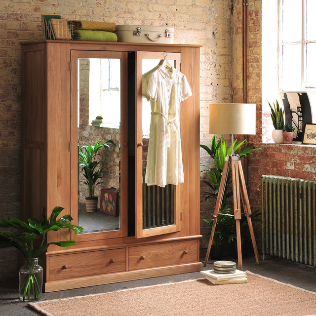 Appleby Oak Wide Double Wardrobe with Mirrors farmhouse-bedroom
