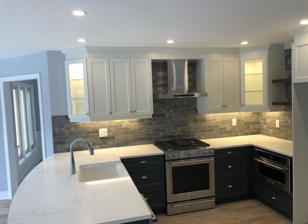 Hollywell Main Floor Remodelling