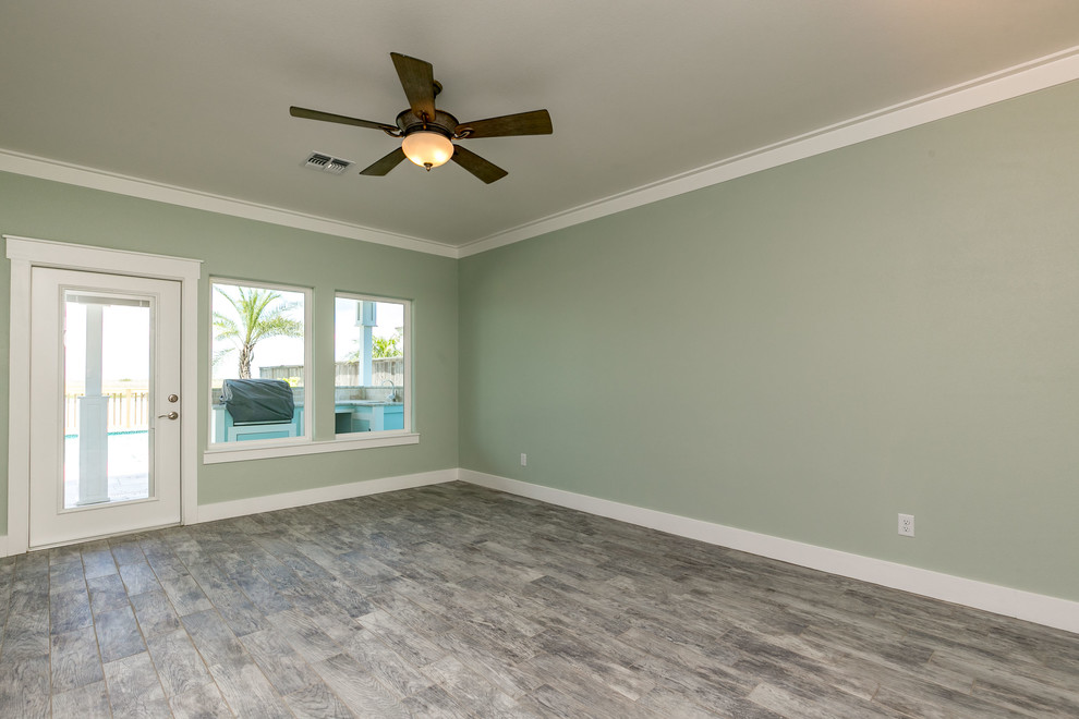 Inspiration for a transitional home design remodel in Austin