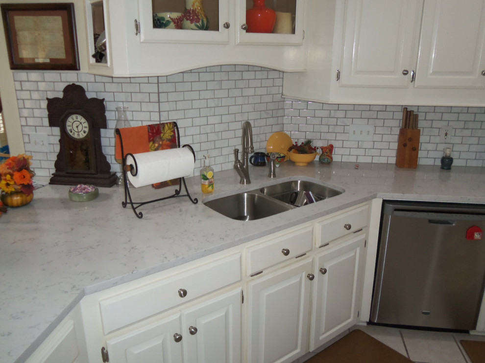 Kitchen - kitchen idea in Jackson