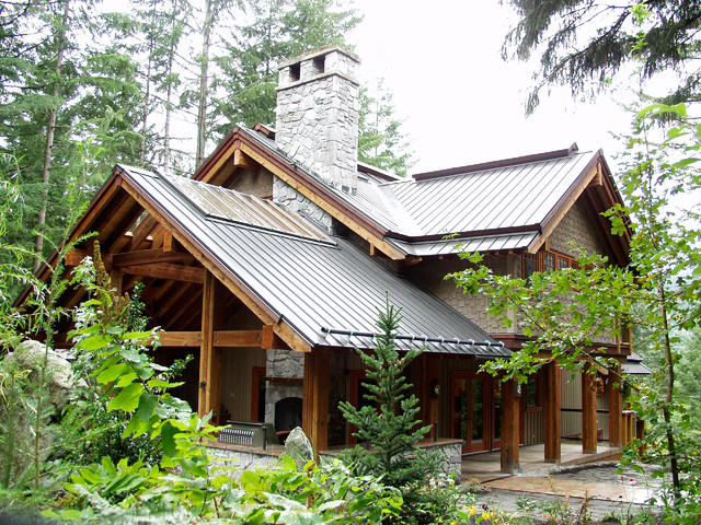 Ravens Wood Whistler BC montagne-facade