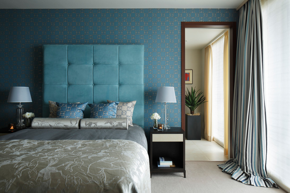 東京23区にあるトラディショナルスタイルのおしゃれな寝室 (青い壁、カーペット敷き、グレーの床) のレイアウト
