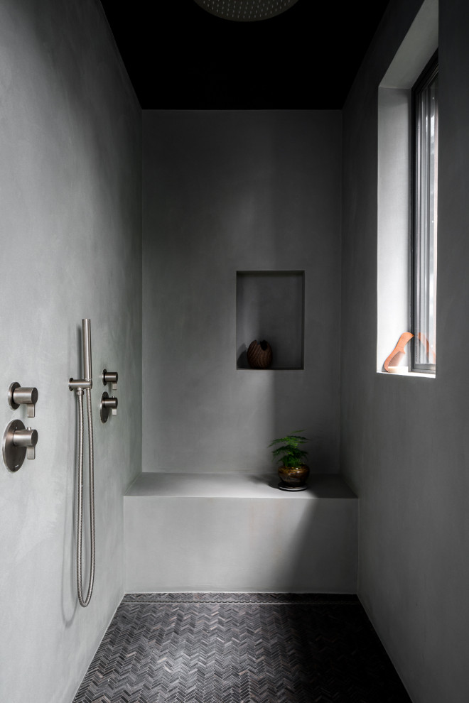 Свежая идея для дизайна: гостиная комната в восточном стиле с серыми стенами - отличное фото интерьера
