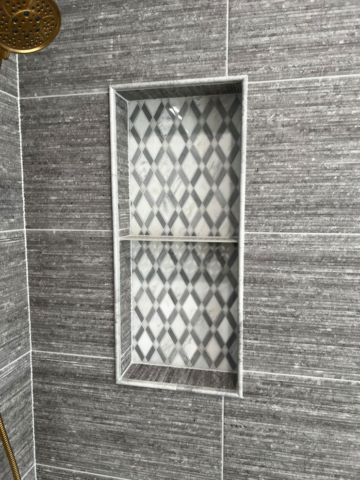Carol Stream Master Bathroom