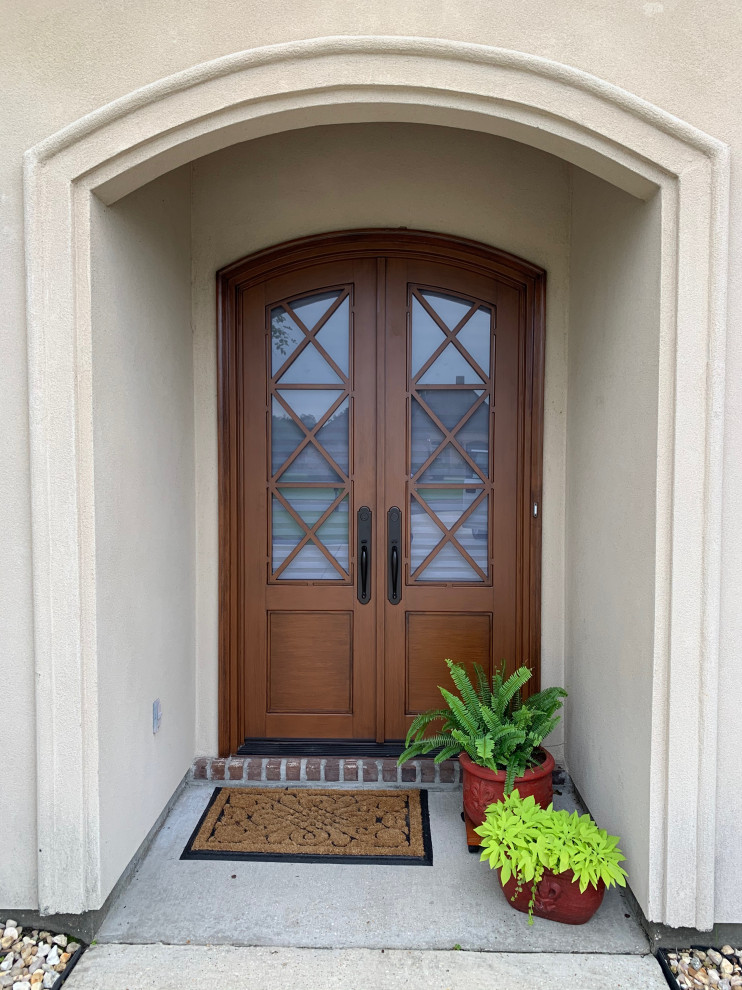 Front door - front door idea in Jackson