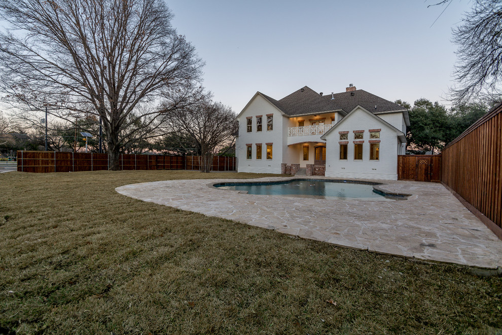 Home design - transitional home design idea
