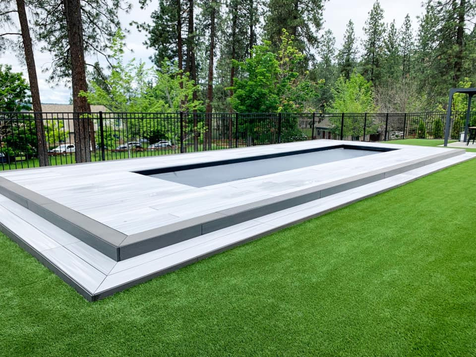 Transitional pool photo in Calgary