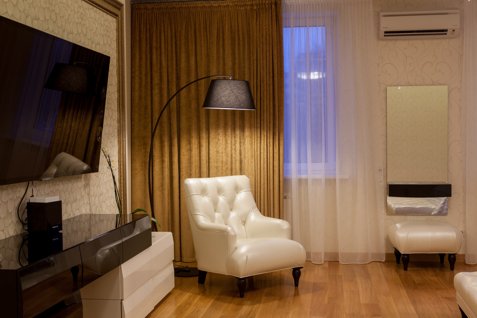 Шестикомнатная квартира в Нижнем Новгороде, 270 кв.м.