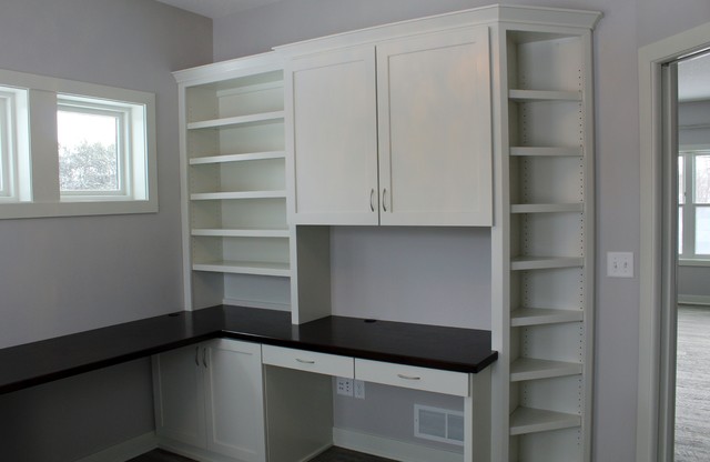 Berg Residence transitional-home-office