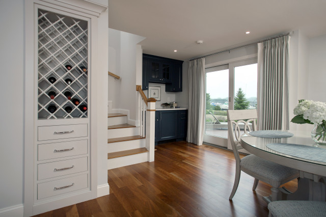 Cape Cod Addition and Remodel costero-comedor