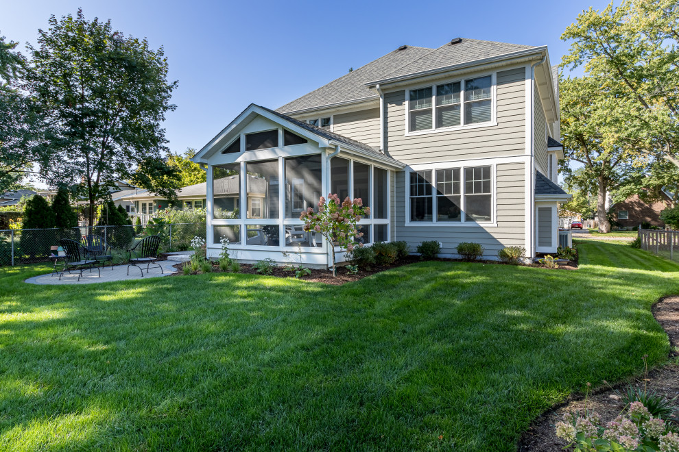 Spacious Screened Porch