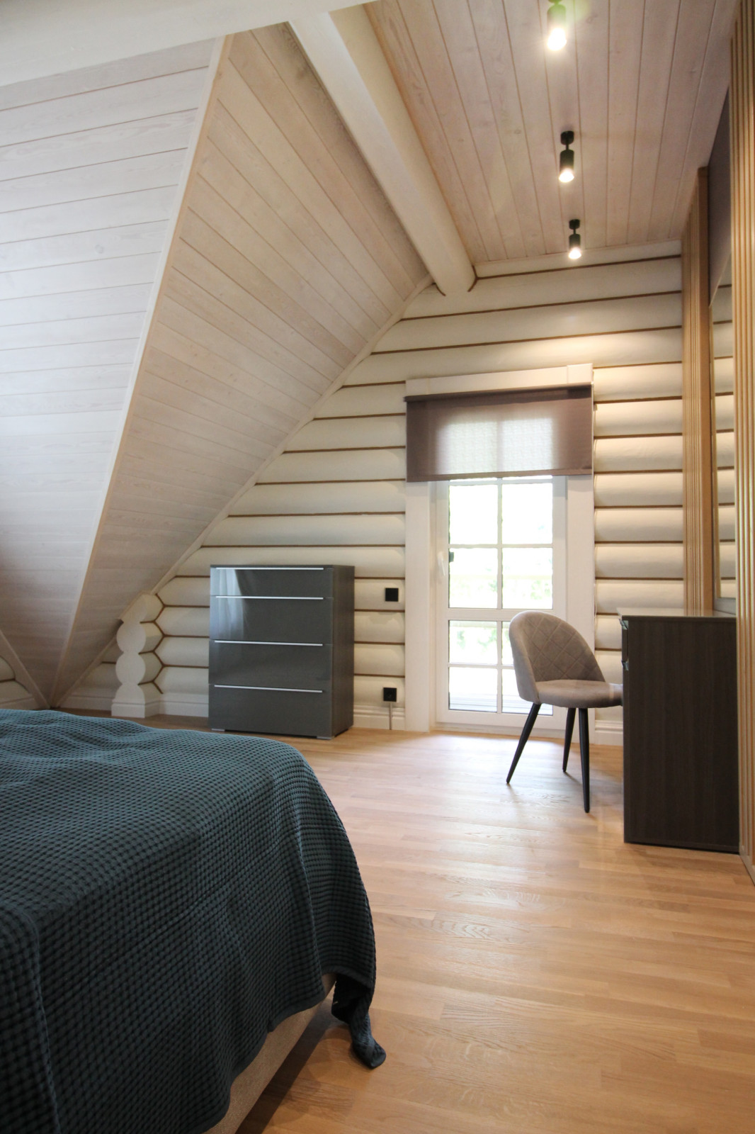 Срубовой коттедж 38 в п.Рощино, Ленинградская обл. Царство-Королевство