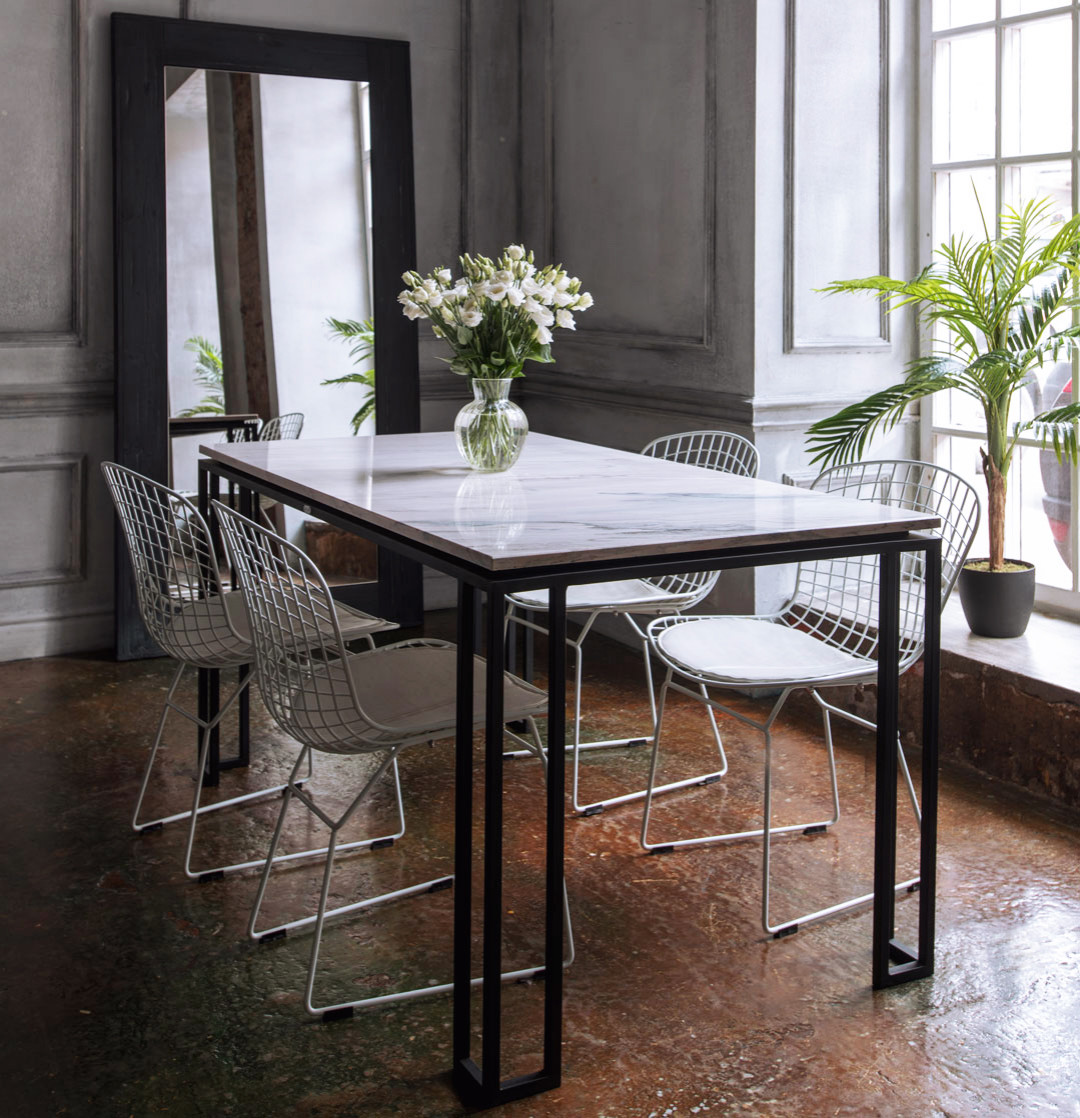 Изготовление на заказ столов и консолей