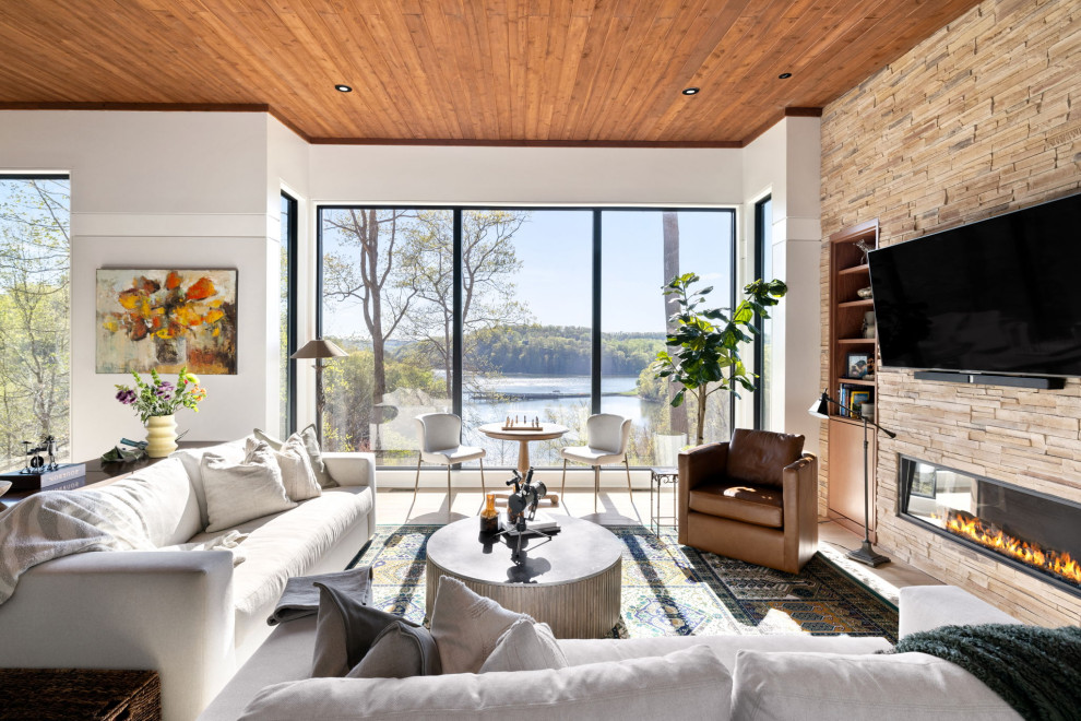 New Build: Lake Pointe Residence