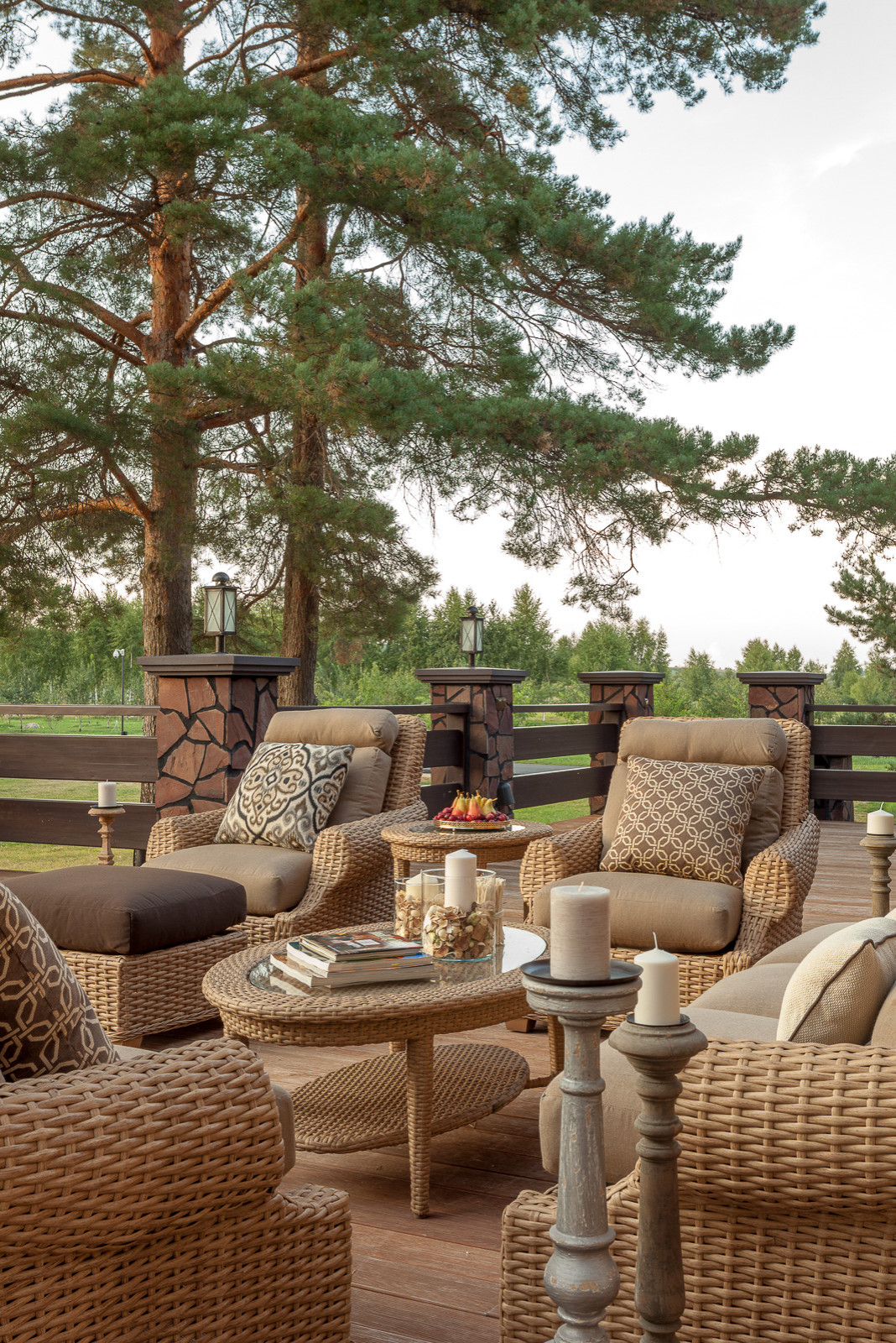 Деревянный дом в классическом стиле